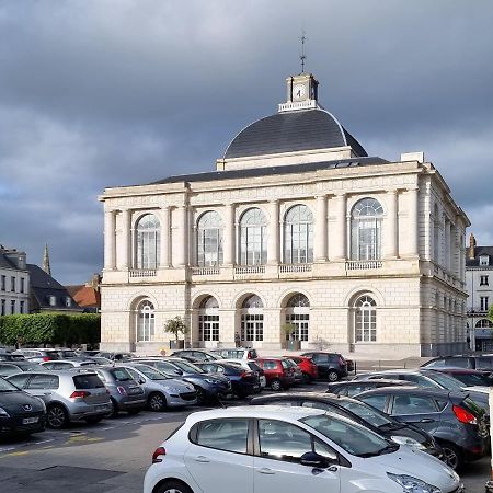 Bel Appart - Rez-De-Chaussee - Hyper Centre Saint-Omer  Bagian luar foto