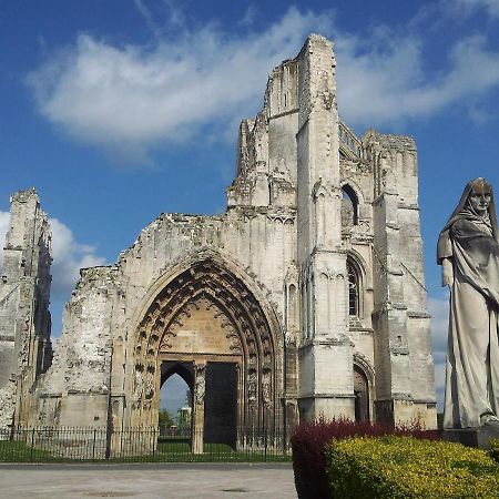 Bel Appart - Rez-De-Chaussee - Hyper Centre Saint-Omer  Bagian luar foto